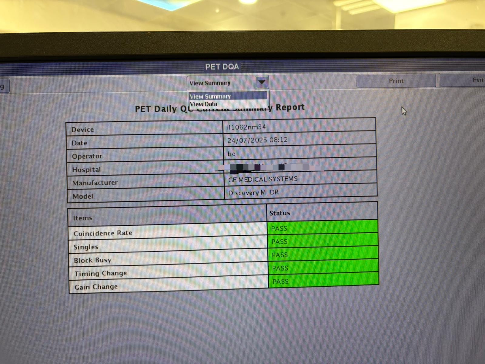 GE Discovery MI DR PET Daily QC — Current Summary Report, device il1062nm34, 24 July 2025: Coincidence Rate, Singles, Block Busy, Timing Change and Gain Change all PASS
